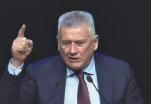 Вучић и његова екипа уништавају све што стигну